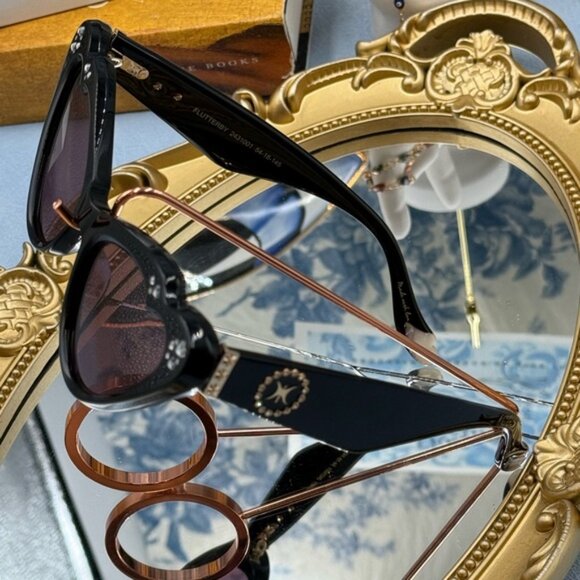 🆕 CAMILLA 🧿 NWOT Flutterby Sunglasses, Black Acetate & Dark Pink Lens - Picture 15 of 16